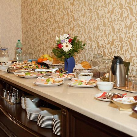 Hotel Hermes Alba Iulia Bagian luar foto