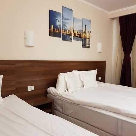 Hotel Hermes Alba Iulia Bagian luar foto