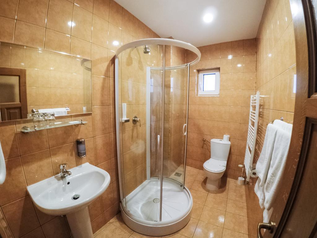 Hotel Hermes Alba Iulia Bagian luar foto